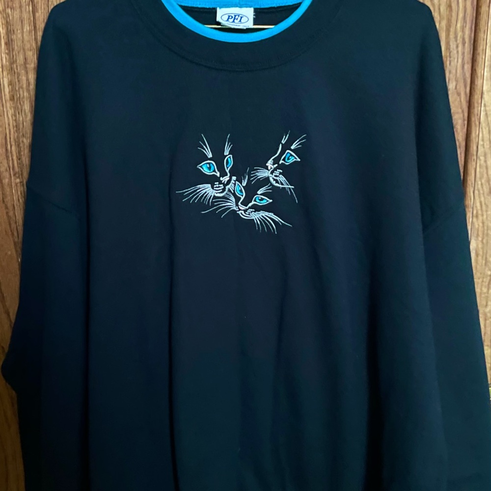 Vintage crewneck